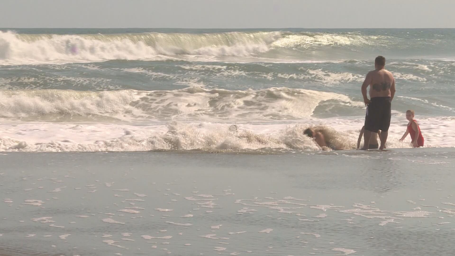 Hurricane Erin brings large waves to Crystal Coast beaches