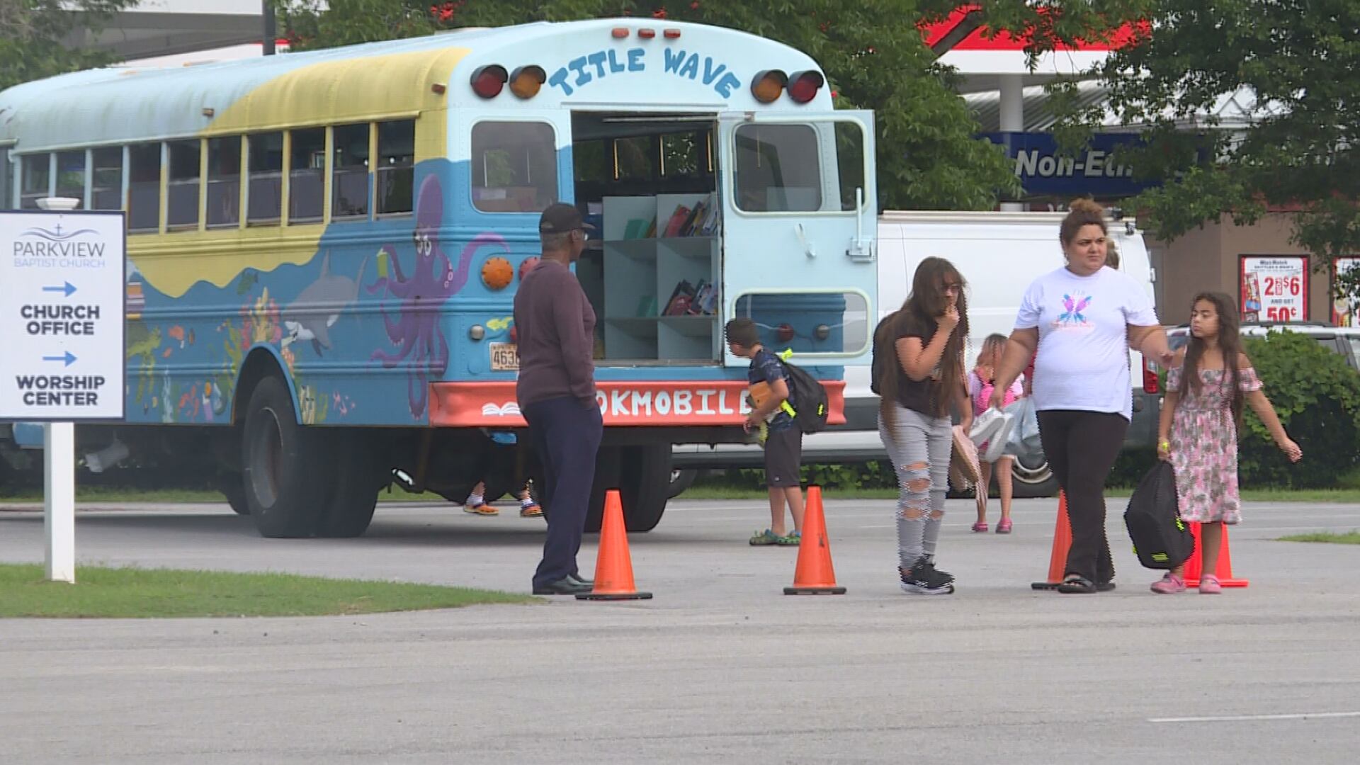 Carteret County church distributes school supplies
