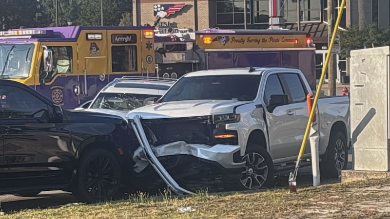 Crash at Red Banks Rd and Arlington Blvd
