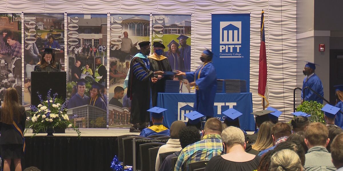 PCC returns to in-person graduation ceremony