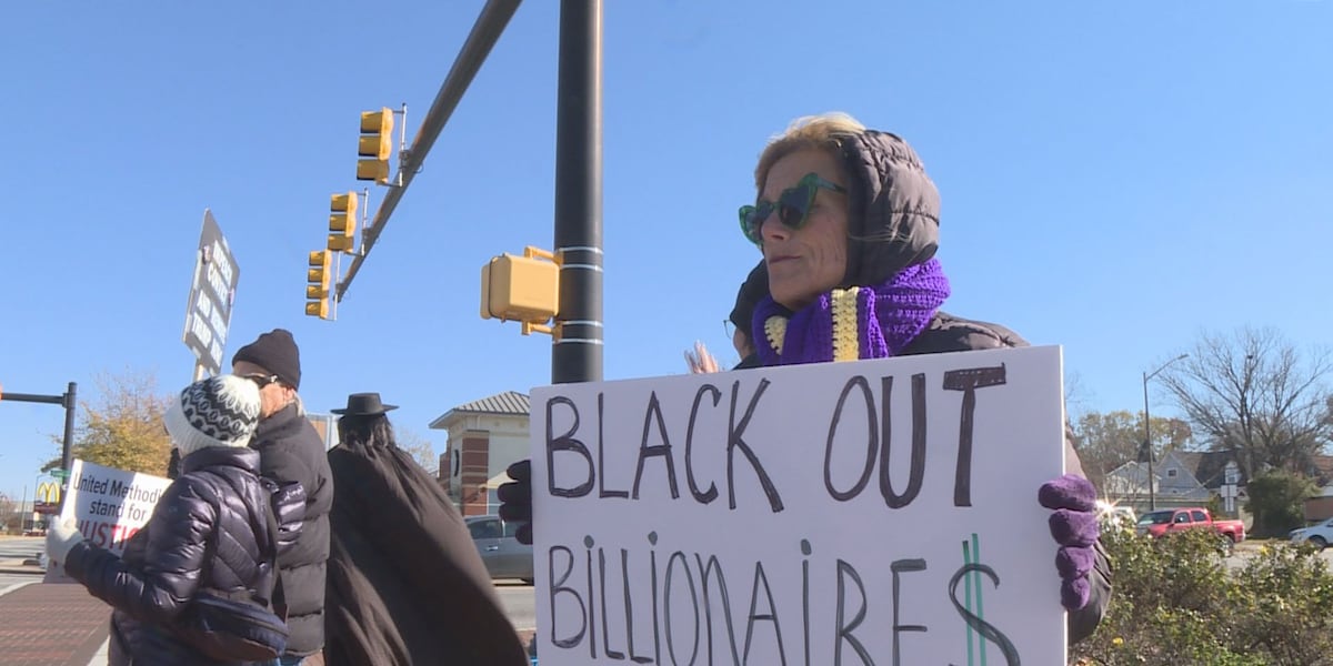 Greenville group protests against Black Friday shopping