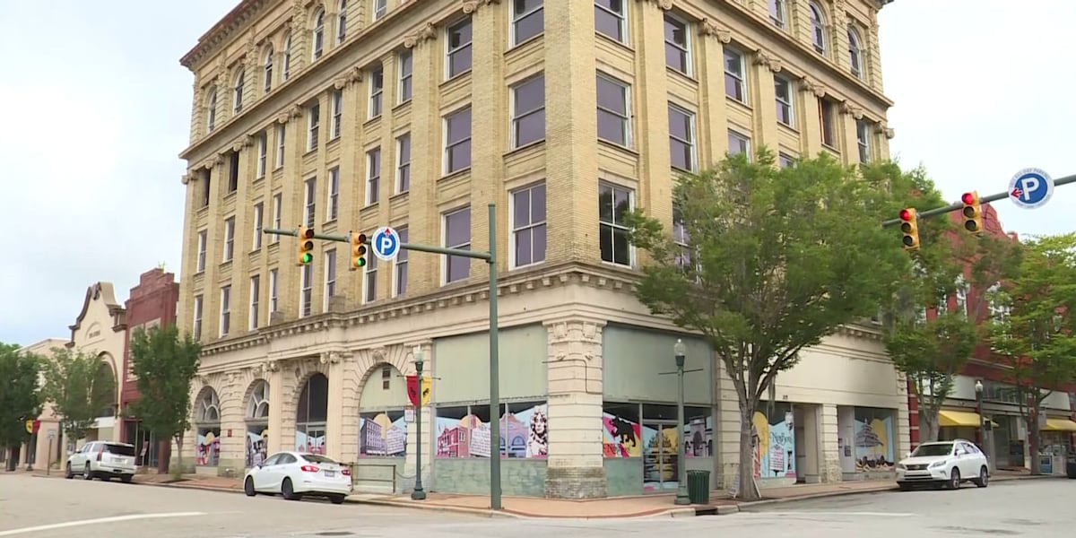 New Bern veteran buys historic downtown building with plans for community growth