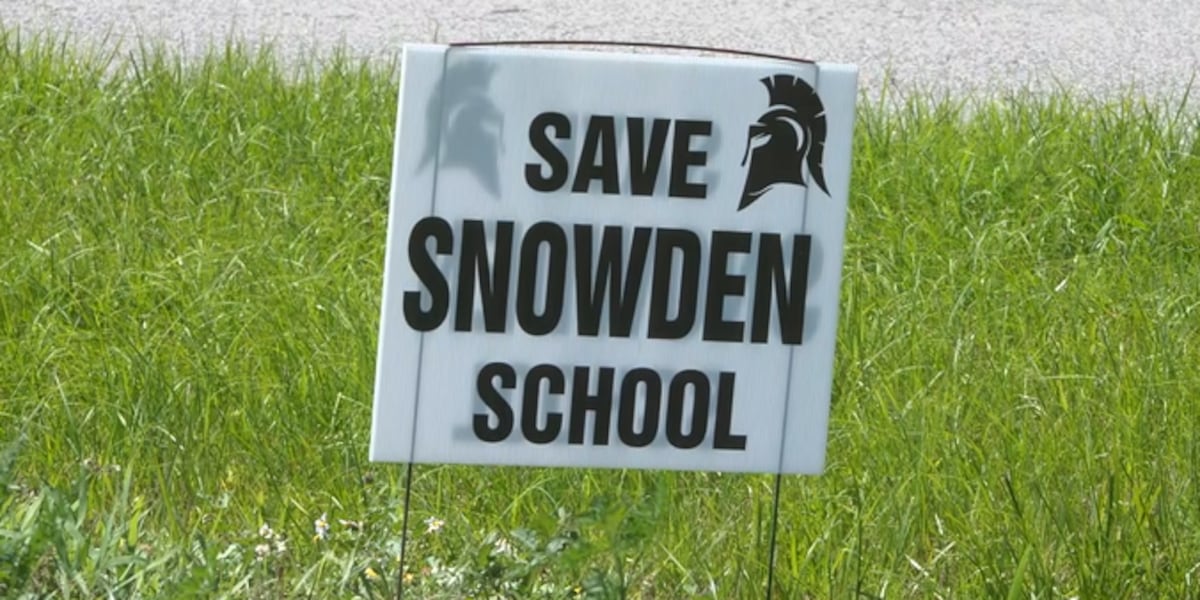 Save Sw Snowden Sign S.W. Snowden given prestigious award amid talks of the school closing